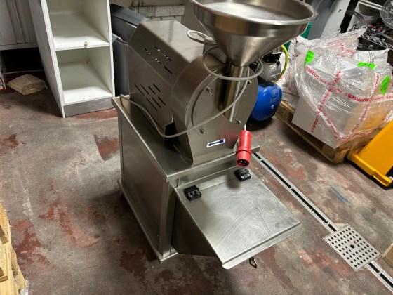 Sugar Grinder Pic 05